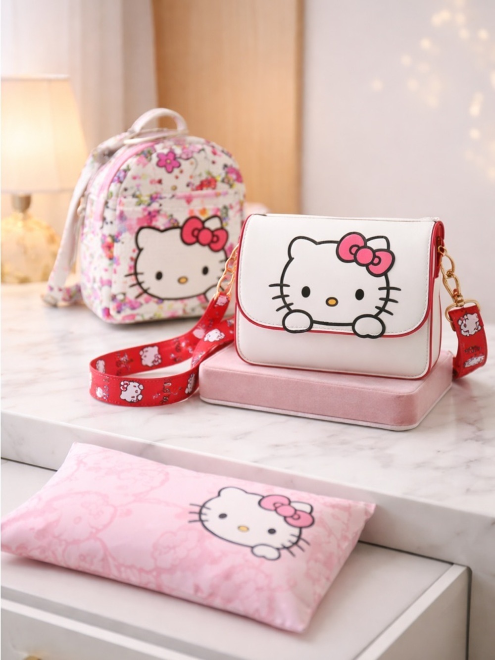 NWT Sanrio - Set of 3 Hello Kitty Kids Accessory - Keychain, Min Crossbody